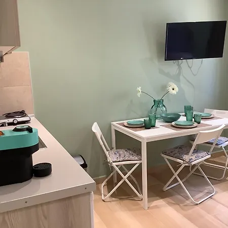 N G Luxury At No 2 *