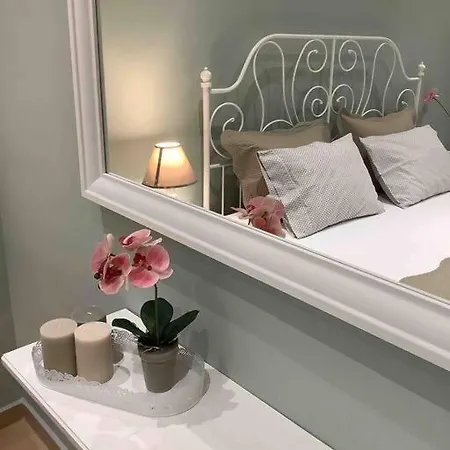 N G Luxury At No 2